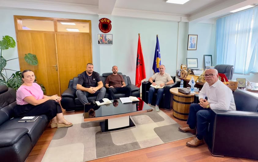 Kur temperaturat rriten  rritet edhe nevoja për ujë  por edhe përgjegjësia ndaj tij 