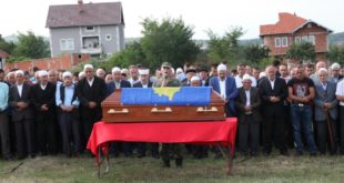 Me nderime të larta ushtarake u varros pjesëtari i FSK-së, kapiten, Sahit Goxhuli