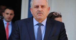 Veliu: Sveçla me shokë gjatë qëndrimit të tij në MPB i ka lenë qytetarët e Kosovës pa targa dhe pa dokumente personale