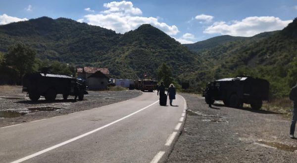 Në marrëveshjen e arritur në Bruksel, Kosova tërheq Policinë Speciale, serbët tërheqin barrikadat