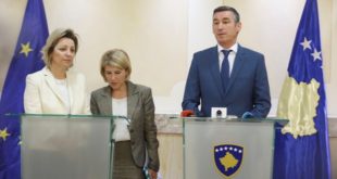 Apostollova: Pajtohem me kryekuvendarin Veseli për dilogun dhe pajtimin e Kosovës me Serbinë
