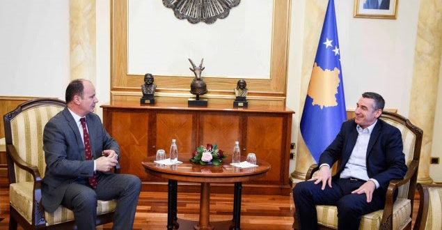 Kryetari i Kuvendit të Kosovës, Kadri Veseli ka pritur në takim kryeshefin e Agjencisë së Ushqimit dhe Veterinarisë, Valdet Gjinovcin