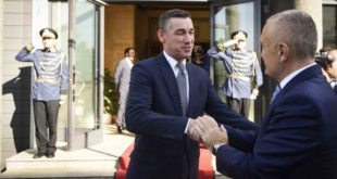 Prishtina dhe Tirana, të bashkuara për reforma në rrugëtimin euro-atlantik