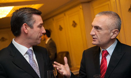 Kryeparlamentari Veseli takoi kryetarin e Kuvendit të Shqipërisë, Ilir Meta