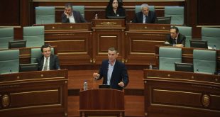 Veseli: Konfrontimi i kryeministrit Kurti me NATO-n dhe Amerikën e dobëson Kosovën në raport me Serbinë