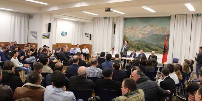 Lëvizja Vetëvendosje mbajti takim me bashkatdhetarë në Zvicër