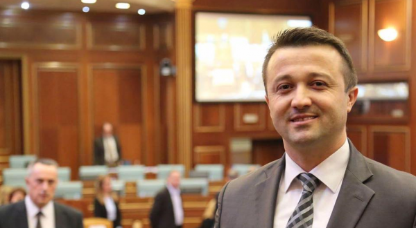 Veton Berisha: Po e mbrojmë Republikën e Kosovës më shumë se partitë politike shqiptare