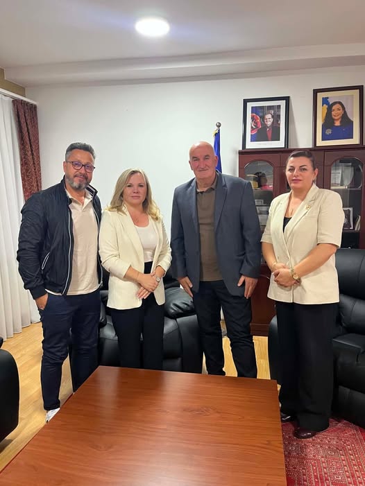 Kryetari Haliti priti në takim këshilltaren komunale nga Saint Julien en Genevois  znj Minavere Bislimi