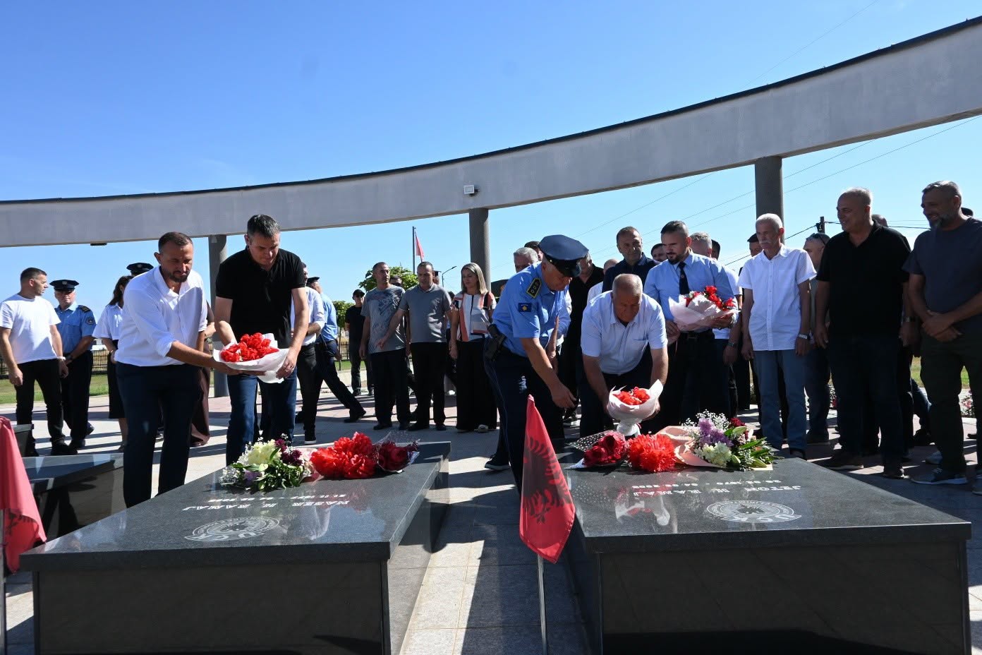 Komuna e Vitisë përkujton dëshmorët Jeton e Naser Rama