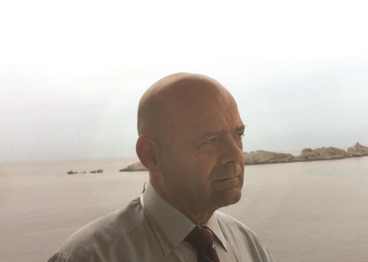 Dr  Vladimir Mici    Ajo që shqiptarët janë të interesuar nuk është thjesht shifra që kërkon NATO  por se ku këto para shpenzohen