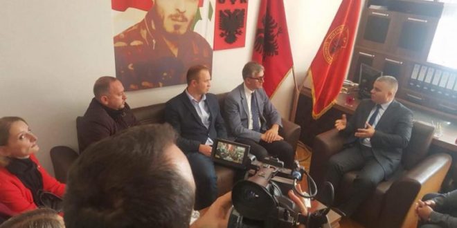 Vllahiu: I papranueshëm injorimi i deritashëm i veteranëve do të trajtohen me dinjitet duke qenë të përfaqësuar në komunë, me zyrë të veçantë