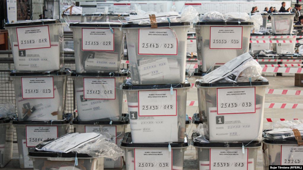 Rinumërimi i votave ngadalëson formimin e institucioneve në Kosovë  rrezikohet afati kushtetues për zgjedhjen e presidentit