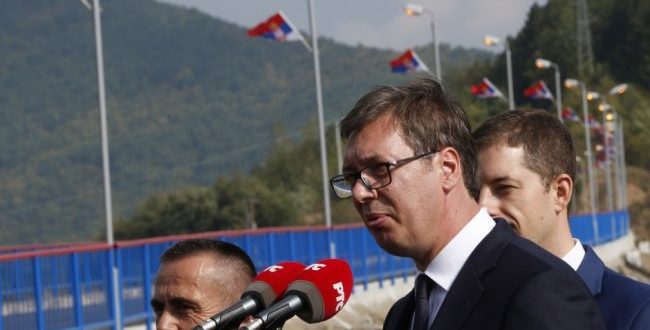 Aleksander Vuçiq përmes telefonit u thotë banorëve serb të Banjës se nuk mund t’i vizitojë ata
