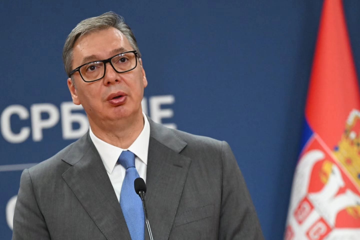 Vuçiq kundërshton zhvillimet në urën e Ibrit  Do të bisedoj me shefin e Ushtrisë serbe