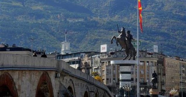 Ministri i Mbrojtjes së Serbisë, Aleksandar Vulin e akuzon kryeministrin maqedonas Zoran Zaevi për mos mbajte të fjalës