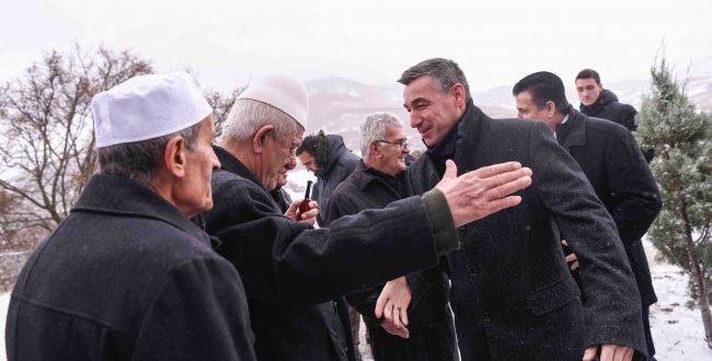 Kryetari i Kuvendit, Kadri Veseli thotë në male të Shalës, në konakun e Isa Boletinit, i ka rrënjët liria jonë kombëtare