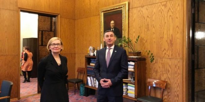 Kryekuvendari, Kadri Veseli, u takua me kryetaren e Parlamentit të Finlandës, Paula Risikko
