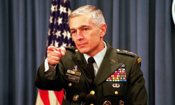 Wesley Clark pritet të dëshmojë në Hagë javën e ardhshme