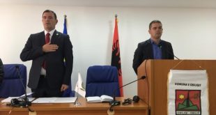 Kryetari i rizgjedhur i Kastriotit, Xhafer Gashi dhe asambleistët e Kuvendit komunal janë betuar sot