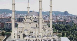 Behxhet Pacolli: Askush nuk ka arsye të shqetësohet për ndërtimin e xhamisë se re në Prishtinë