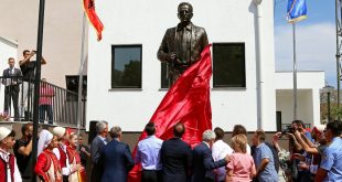 Në Bibliotekën Kombëtare “Pjetër Bogdani” mbahet Akademi përkujtimore në nderim të heroit të kombit Xhavit Haziri