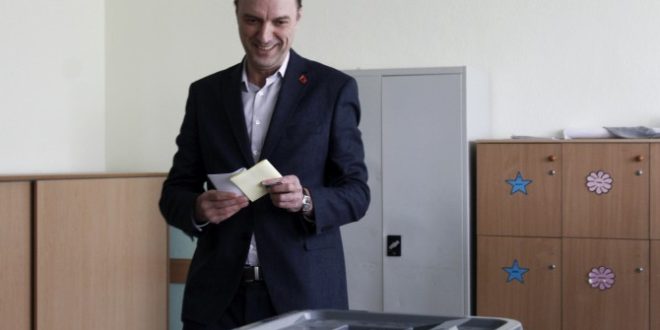 Kryetari i Vetëvendosjes, Visar Ymeri, ka kryer votimin për zgjedhjet e 11 qershorit