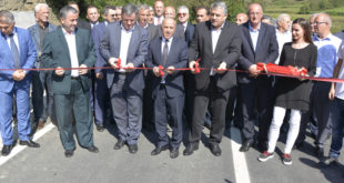 Ministri Zharku dhe kryetari Veliu përuruan rikonstruktimin e rrugës Pollatë-Demë Ahmetaj