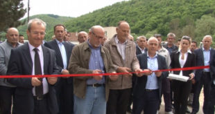 Ministri Zharku përuroi fillimin e punimeve në ndërtimin e rrugës Liqeni i Badovcit- Mramor-Grashticë